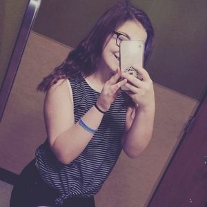 Meet your Posher, Maegan